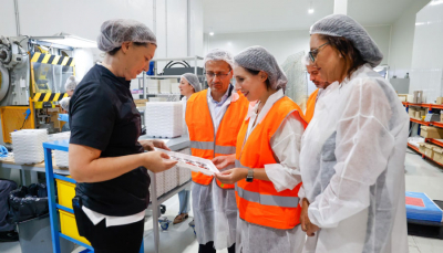 Lorenzana anuncia que a partir del 29 de julio ya se podr&aacute;n solicitar las ayudas por valor de 45 M&euro; para empresas del sector de la automoci&oacute;n
